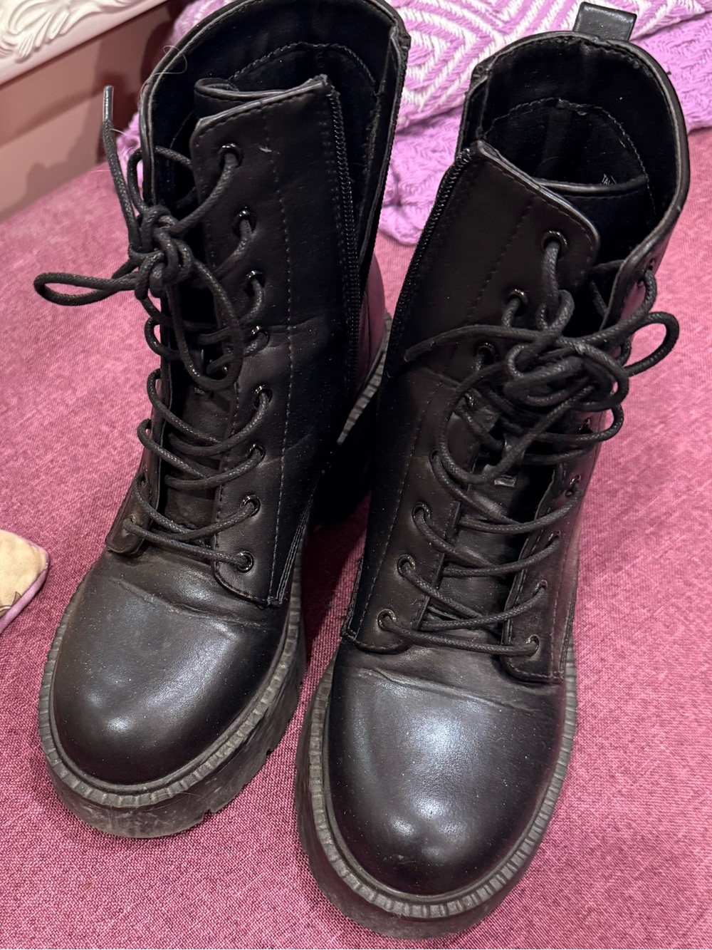 Black Women's Lace-Up Combat Boots